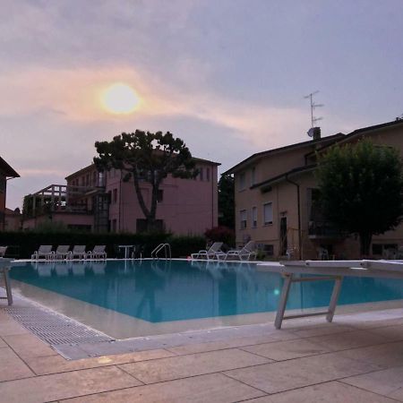 Casa Savoia Leilighet Desenzano del Garda Eksteriør bilde