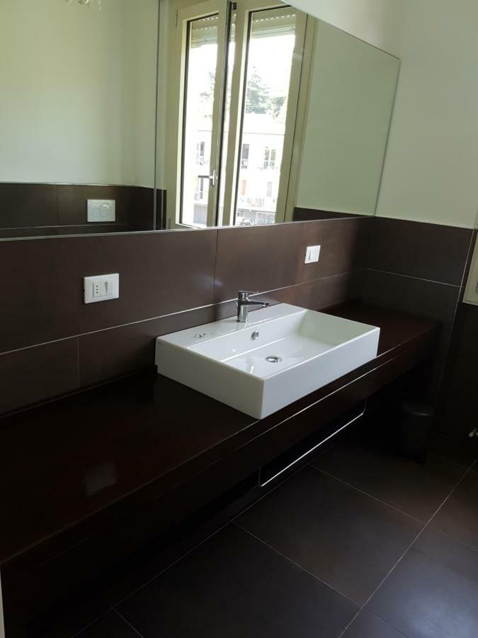 Casa Savoia Leilighet Desenzano del Garda Eksteriør bilde